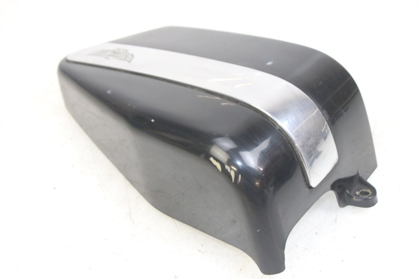 photo de LEFT UNDERSEAT COVER HONDA CA REBEL 125 (1995 - 2001)