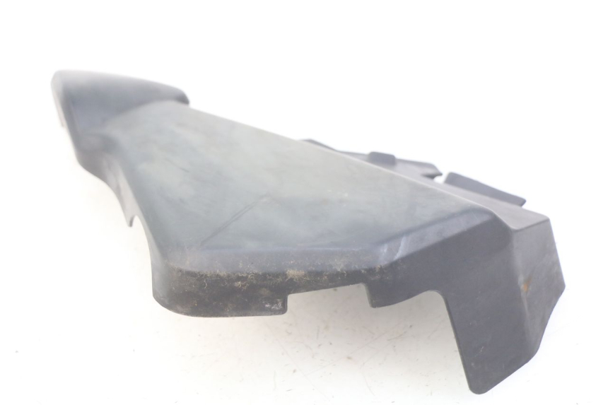 photo de LEFT UNDERSEAT COVER HONDA CBF 500 (2004 - 2007)