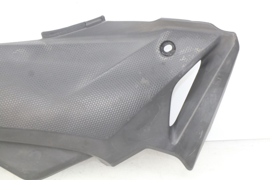 photo de LEFT UNDERSEAT PANEL HONDA CBRF CBR-F PC41 600 (2011 - 2013)