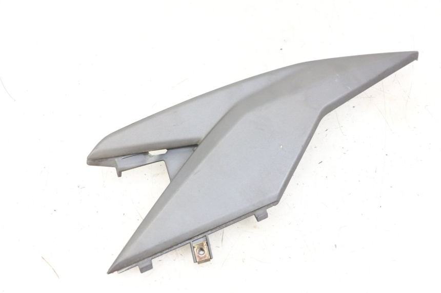 photo de LEFT UNDERSEAT COVER SYM JET 14 4T 50 (2018 - 2022)