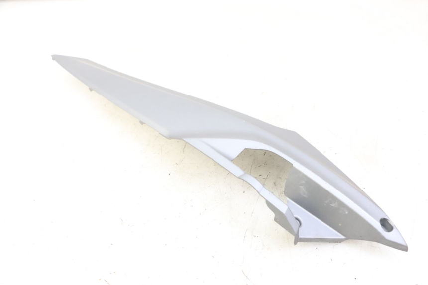 photo de LEFT UNDERSEAT PANEL SYM JOYMAX 125 (2010 - 2017)