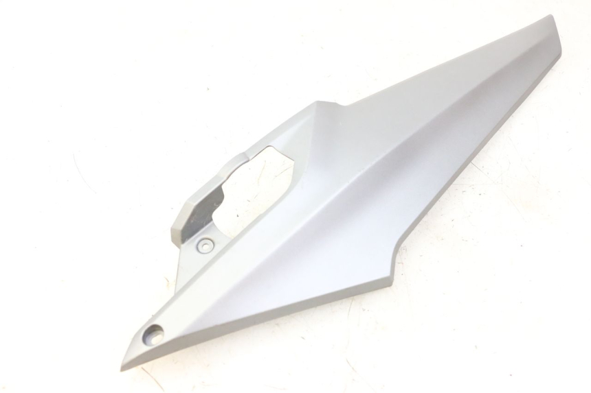 photo de LEFT UNDERSEAT PANEL SYM JOYMAX 125 (2010 - 2017)