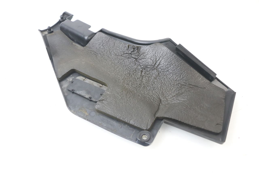 photo de LEFT UNDERSEAT PANEL KAWASAKI GTR 1000 (1994 - 2004)