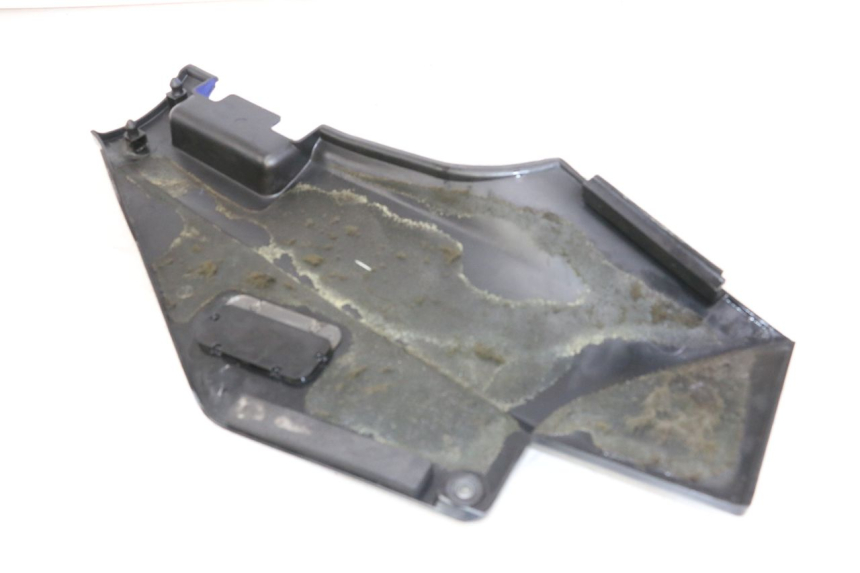 photo de LEFT UNDERSEAT PANEL KAWASAKI GTR 1000 (1994 - 2004)