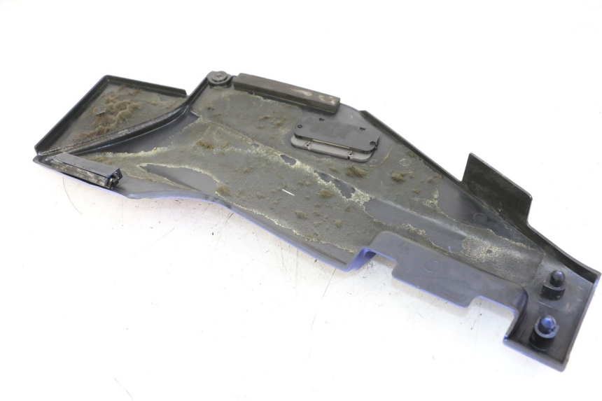 photo de LEFT UNDERSEAT PANEL KAWASAKI GTR 1000 (1994 - 2004)