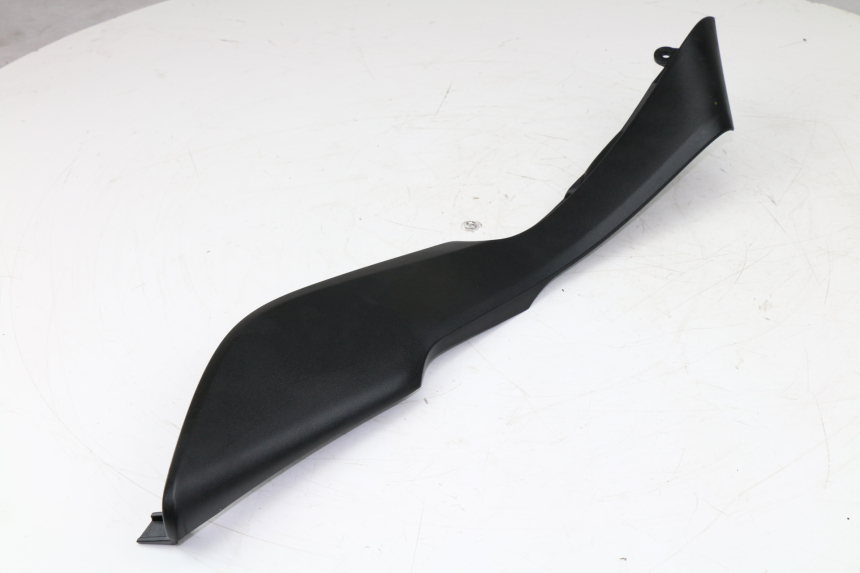 photo de LEFT UNDERSEAT PANEL KAWASAKI VERSYS ABS 650 (2006 - 2010)