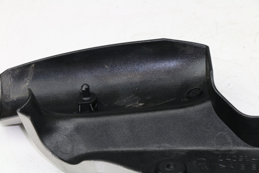 photo de LEFT UNDERSEAT PANEL KAWASAKI VERSYS ABS 650 (2006 - 2010)