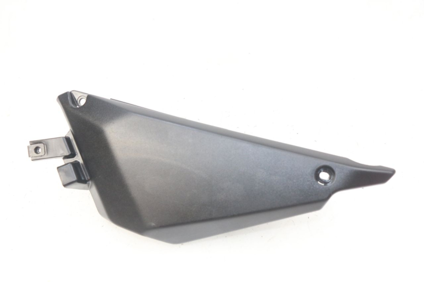 photo de LEFT UNDERSEAT COVER KAWASAKI Z 650 (2016 - 2019)