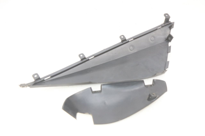 photo de LEFT UNDERSEAT COVER KEEWAY RY6 2T 50 (2011 - 2019)