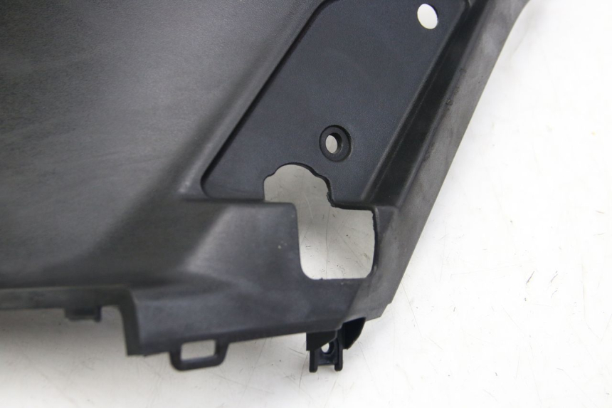 photo de LEFT UNDERSEAT COVER PEUGEOT KISBEE 2T 50 (2018 - 2022)