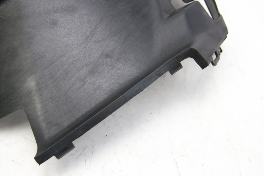 photo de LEFT UNDERSEAT COVER PEUGEOT KISBEE 2T 50 (2018 - 2022)