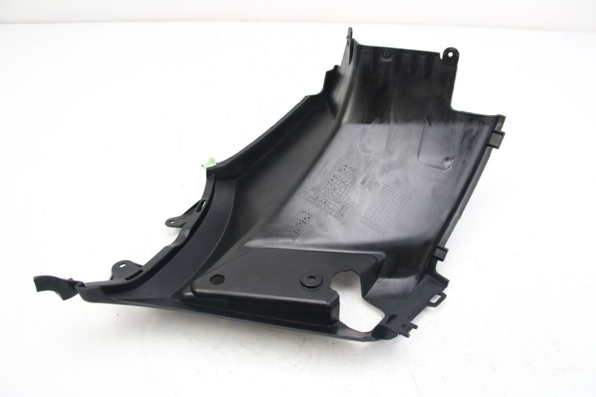 photo de LEFT UNDERSEAT COVER PEUGEOT KISBEE 2T 50 (2018 - 2022)