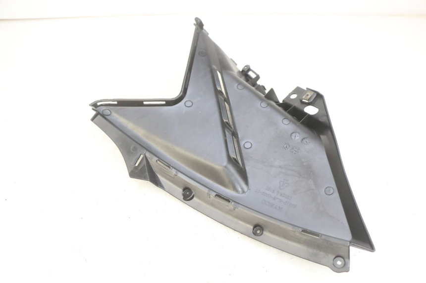 photo de LEFT UNDERSEAT COVER KYMCO AGILITY 16+ 4T 50 (2018 - 2023)