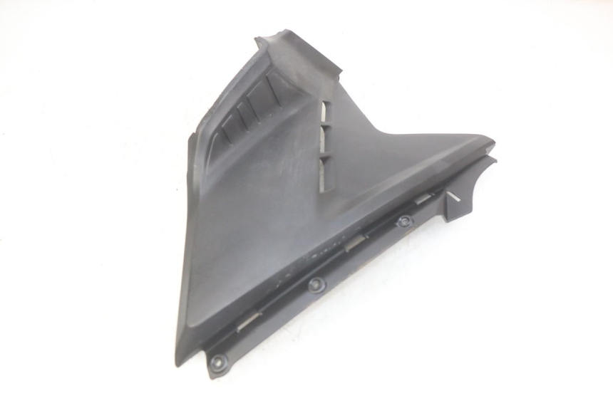 photo de LEFT UNDERSEAT COVER KYMCO AGILITY 16+ 4T 50 (2018 - 2023)