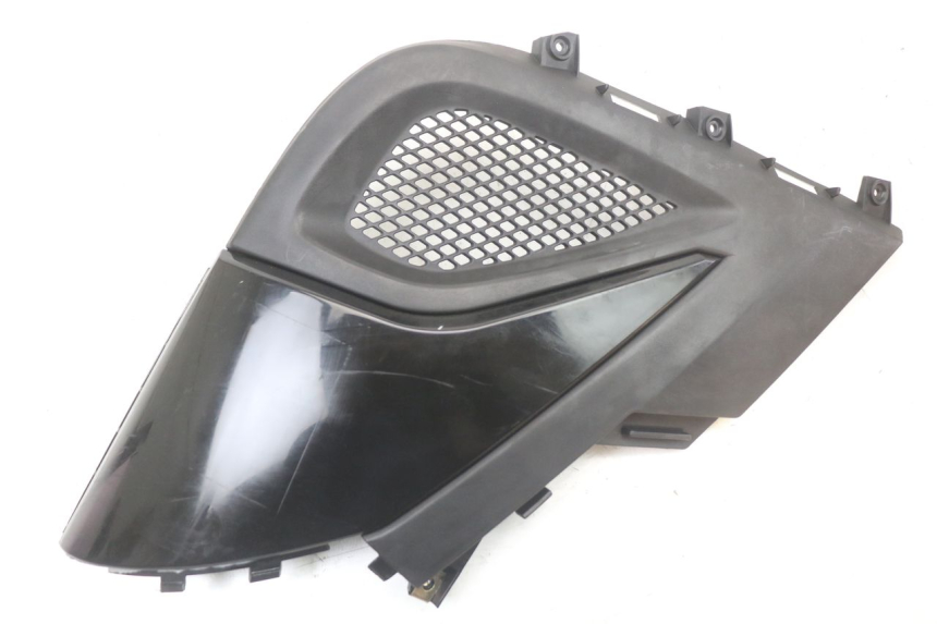 photo de LEFT UNDERSEAT PANEL KYMCO SUPER 8 125 (2008 - 2015)