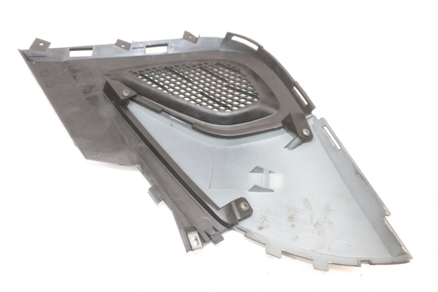photo de LEFT UNDERSEAT PANEL KYMCO SUPER 8 4T 50 (2021 - 2024)
