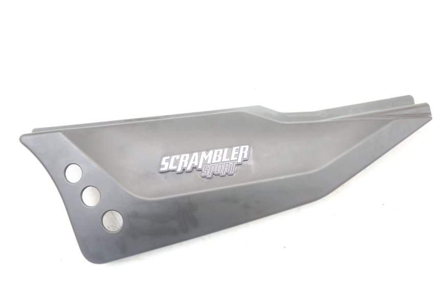 photo de LEFT UNDERSEAT PANEL MASAI SCRAMBLER SPORT 125 (2021 - 2025)