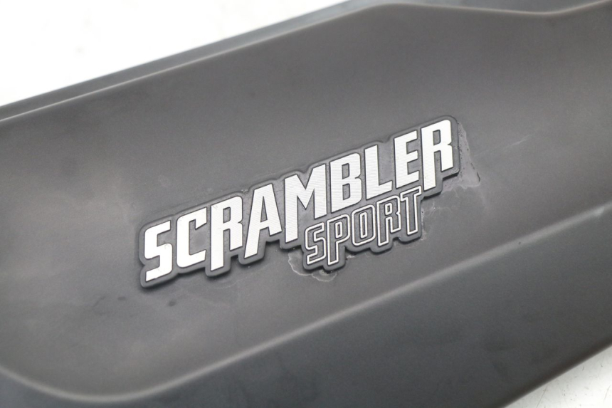 photo de LEFT UNDERSEAT PANEL MASAI SCRAMBLER SPORT 125 (2021 - 2025)