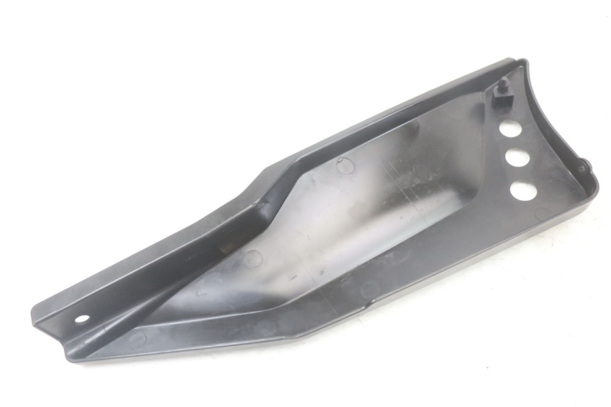 photo de LEFT UNDERSEAT PANEL MASAI SCRAMBLER SPORT 125 (2021 - 2025)