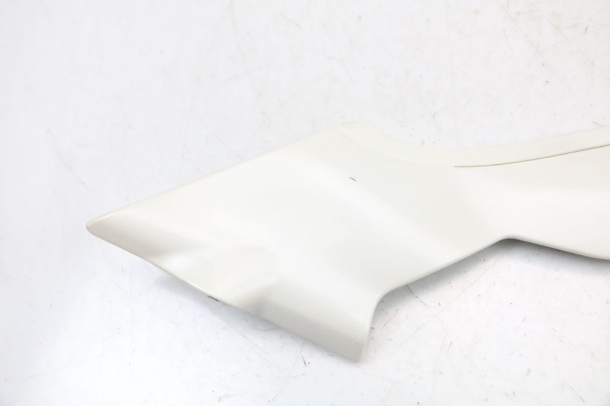 photo de LEFT UNDERSEAT PANEL MOTO GUZZI NORGE 8V GT 1200 (2011 - 2016)