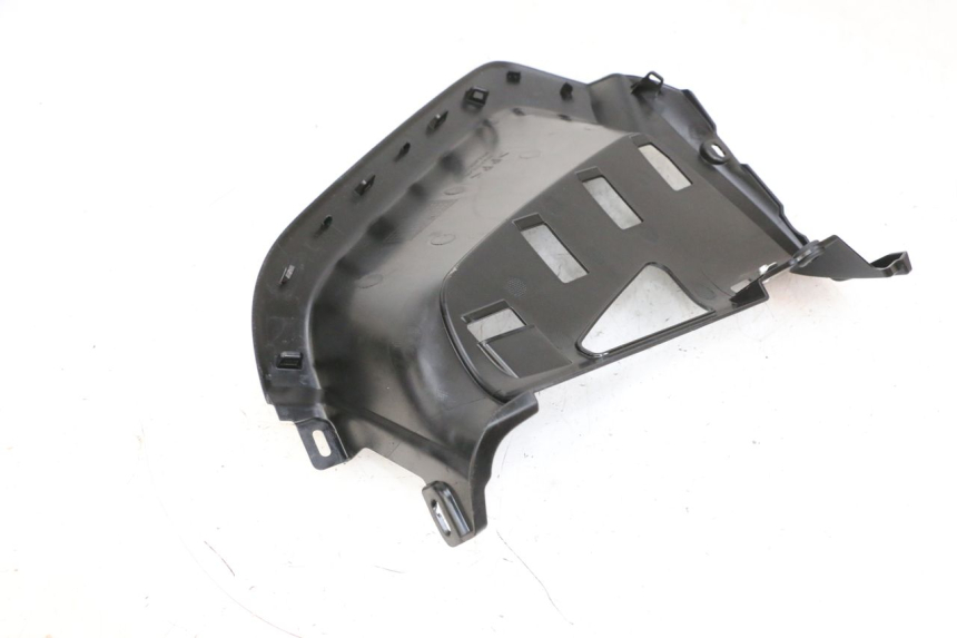 photo de LEFT UNDERSEAT PANEL YAMAHA NEO'S CORE 1 (2022 - 2026) - Technical close-up