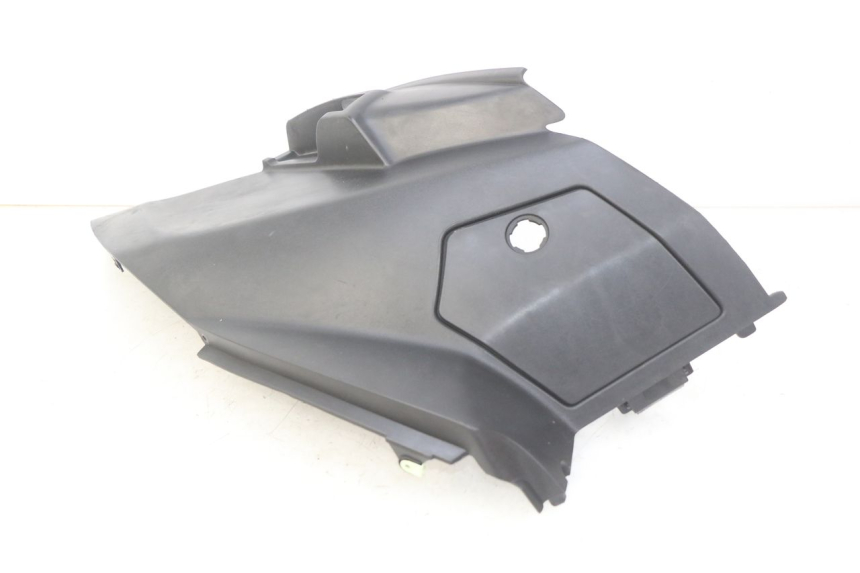 photo de LEFT UNDERSEAT COVER PEUGEOT CITYSTAR 125 (2011 - 2017)