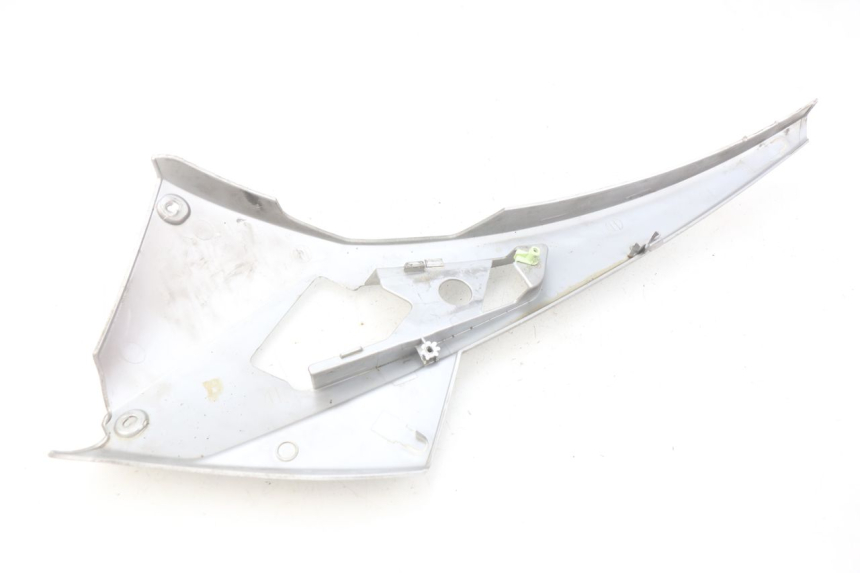 photo de LEFT UNDERSEAT COVER PEUGEOT GEOPOLIS 400 (2007 - 2013)