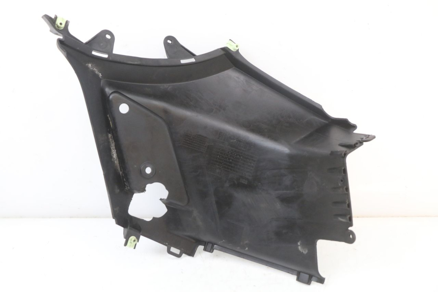 photo de LEFT UNDERSEAT COVER PEUGEOT KISBEE 4T 50 (2018 - 2022)