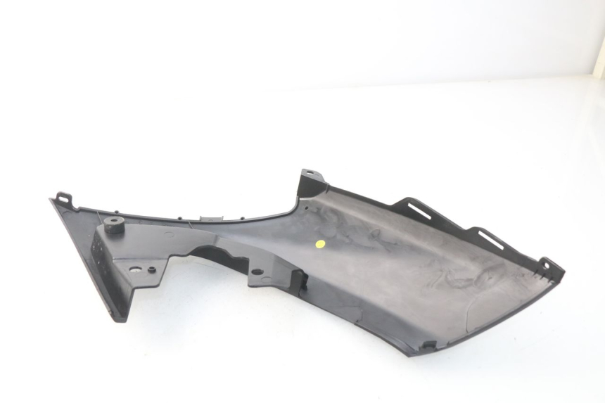 photo de LEFT UNDERSEAT PANEL PEUGEOT METROPOLIS 400 (2017 - 2020)