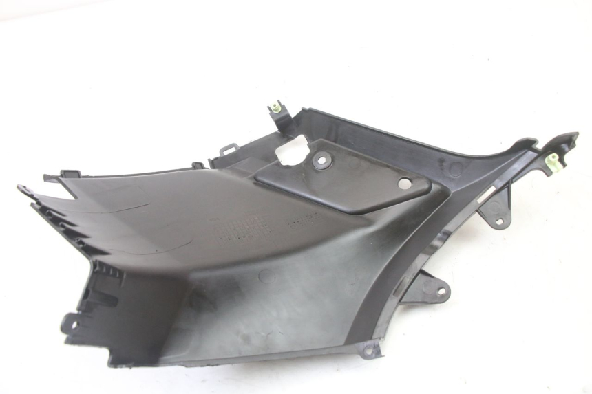 photo de LEFT UNDERSEAT PANEL PEUGEOT STREETZONE I 2T 50 (2018 - 2020)