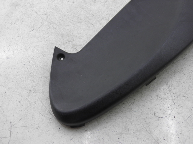 photo de LEFT UNDERSEAT PANEL PIAGGIO FLY 125 (2005 - 2012)
