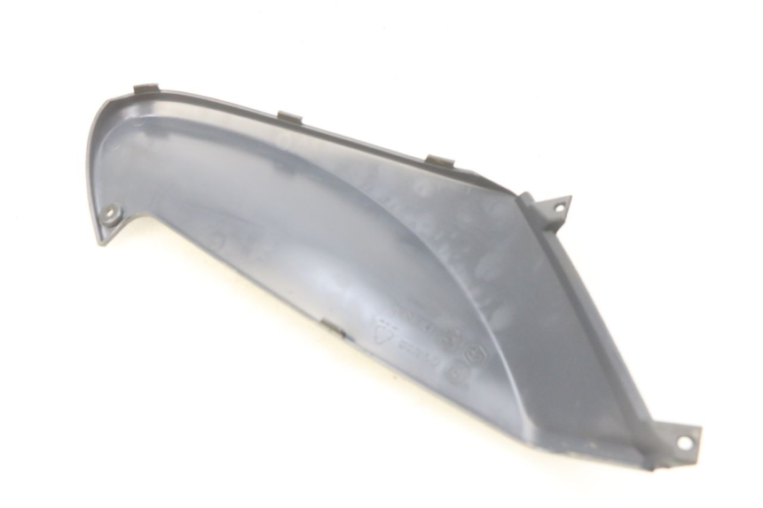 photo de LEFT UNDERSEAT COVER PIAGGIO FLY 100 (2006 - 2010)