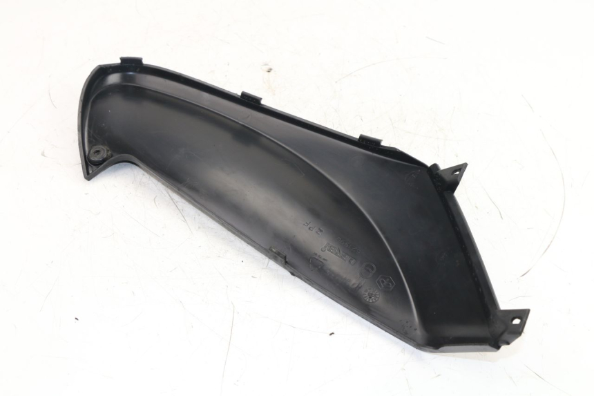 photo de LEFT UNDERSEAT COVER PIAGGIO FLY 100 (2006 - 2010)