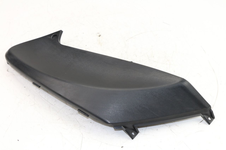 photo de LEFT UNDERSEAT COVER PIAGGIO FLY 100 (2006 - 2010)