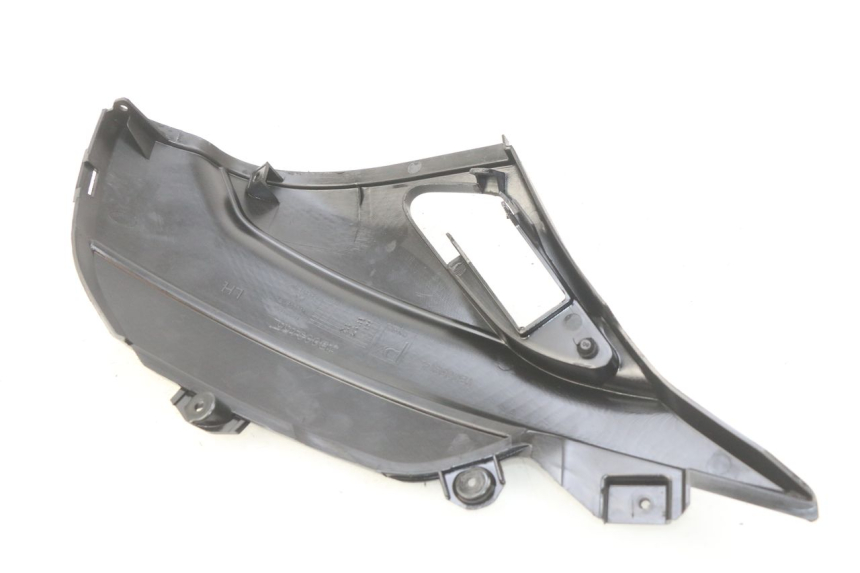 photo de LEFT UNDERSEAT COVER PIAGGIO NEW TYPHOON 50 (2018 - 2021)