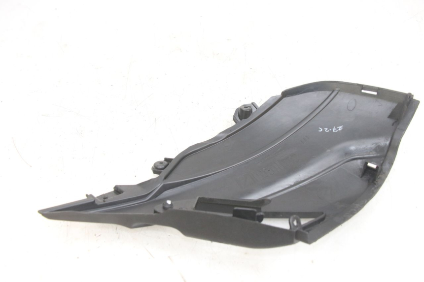 photo de LEFT UNDERSEAT COVER PIAGGIO NEW TYPHOON 50 (2018 - 2021)