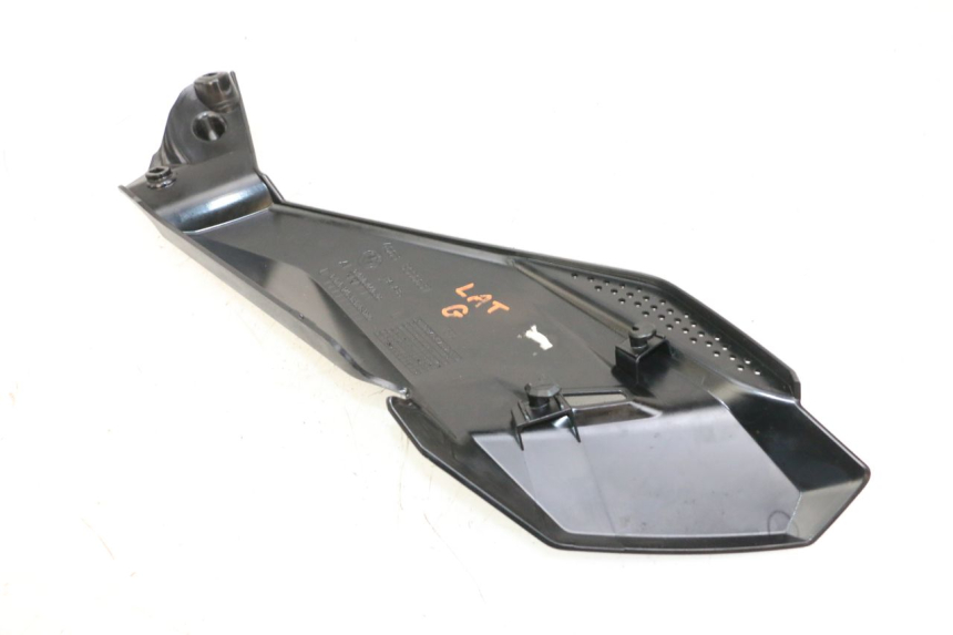 photo de LEFT UNDERSEAT PANEL BMW R GS 1250 (2021 - 2024) - Zoom on usage condition