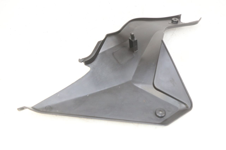 photo de LEFT UNDERSEAT COVER YAMASAKI RAPTOR 50 (2013 - 2018)