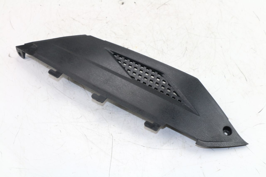 photo de LEFT UNDERSEAT PANEL RIDE JUMP 2T 50 (2012 - 2017)