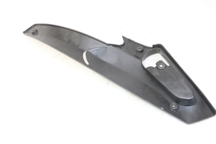 photo de LEFT UNDERSEAT PANEL GILERA RUNNER SL 50 (2006 - 2009)