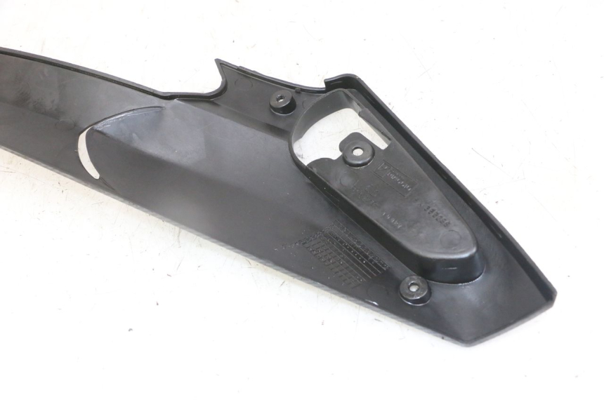 photo de LEFT UNDERSEAT PANEL GILERA RUNNER SL 50 (2006 - 2009)