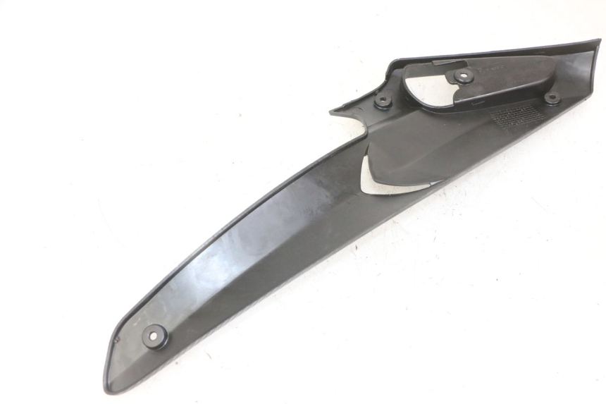 photo de LEFT UNDERSEAT PANEL GILERA RUNNER SL 50 (2006 - 2009)