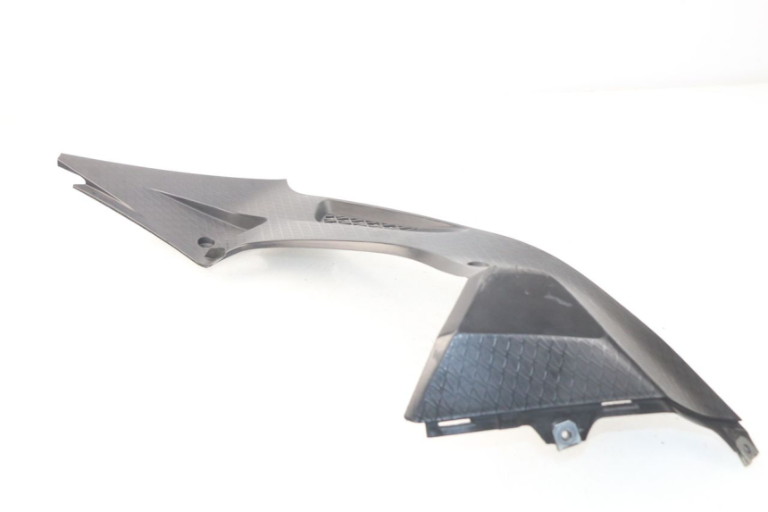 photo de LEFT UNDERSEAT PANEL BMW S RR ABS S1000RR 1000 (2009 - 2011)