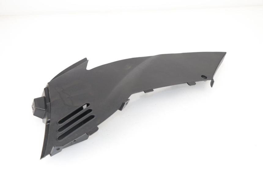 photo de LEFT UNDERSEAT COVER DAELIM S2 FI 125 (2008 - 2017)