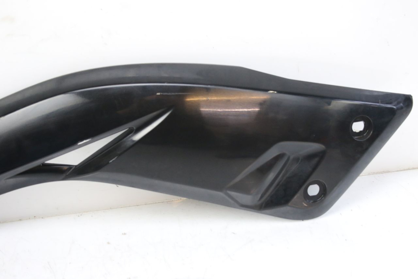 photo de LEFT UNDERSEAT COVER MBK SKYCRUISER 125 (2010 - 2013)