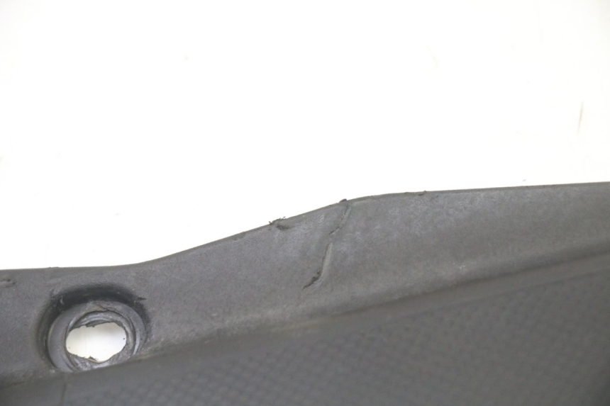 photo de LEFT UNDERSEAT PANEL GILERA SMT SUPERMOTARD 50 (2009 - 2017)