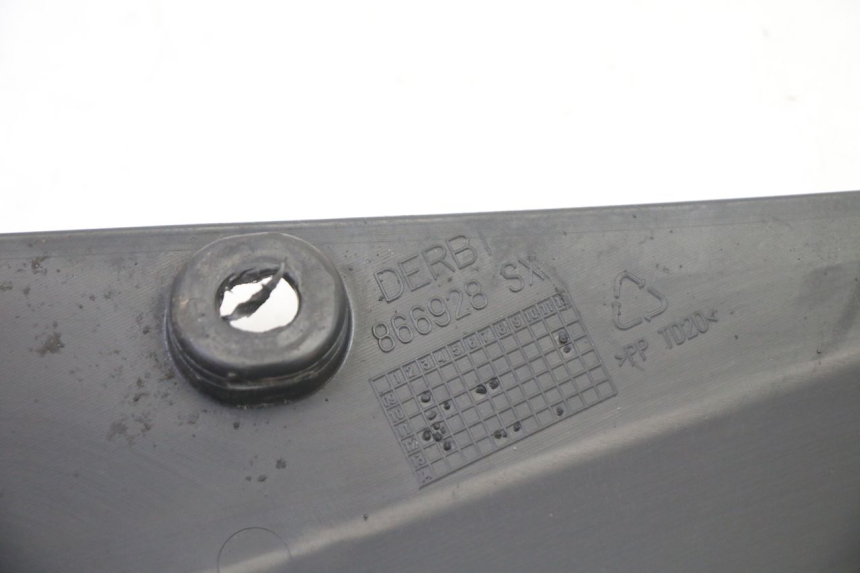 photo de LEFT UNDERSEAT PANEL GILERA SMT SUPERMOTARD 50 (2009 - 2017)