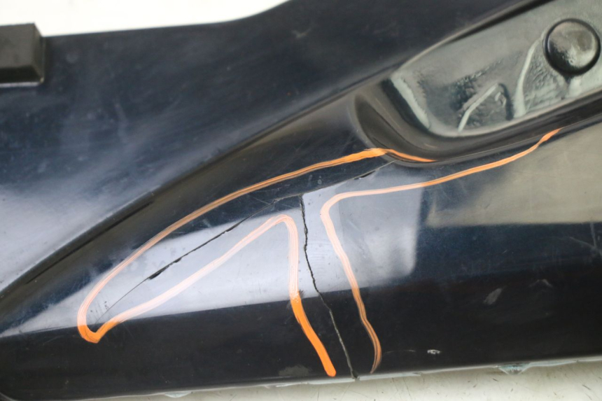 photo de LEFT UNDERSEAT PANEL HONDA ST PAN EUROPEAN 1300 (2002 - 2013)