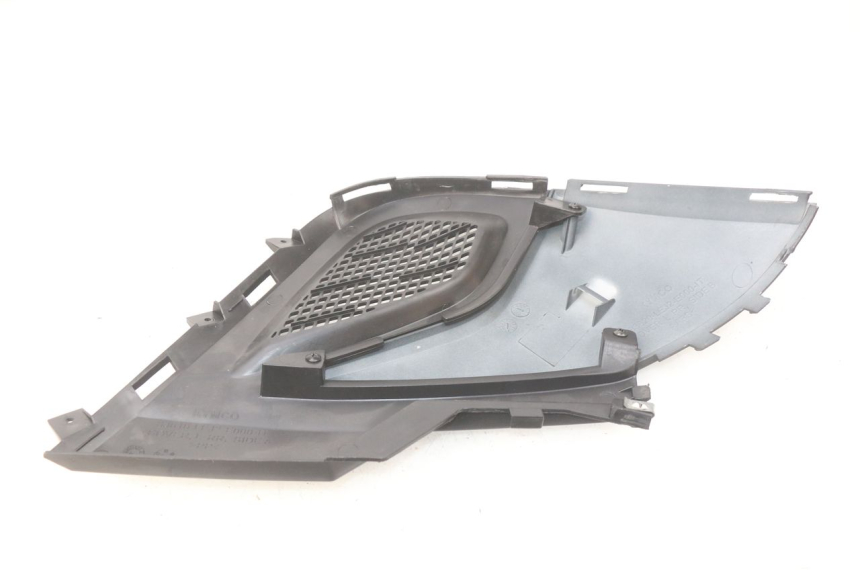 photo de LEFT UNDERSEAT PANEL KYMCO SUPER 8 4T 50 (2018 - 2020)