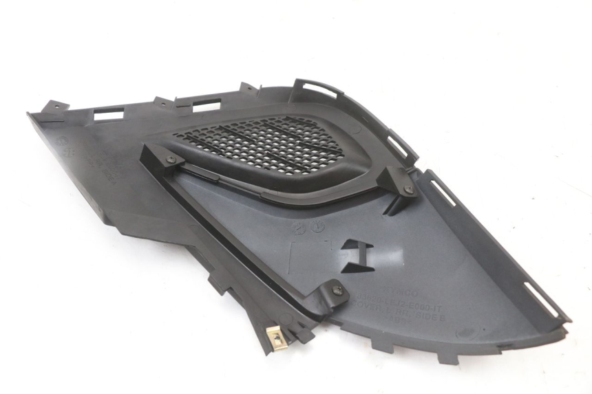 photo de LEFT UNDERSEAT PANEL KYMCO SUPER 8 4T 50 (2018 - 2020)